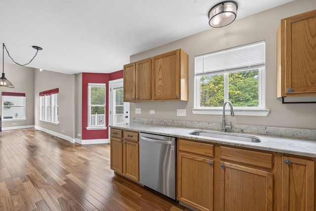 996 Timber Lake Drive, Antioch, IL 60002