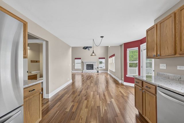 996 Timber Lake Drive, Antioch, IL 60002