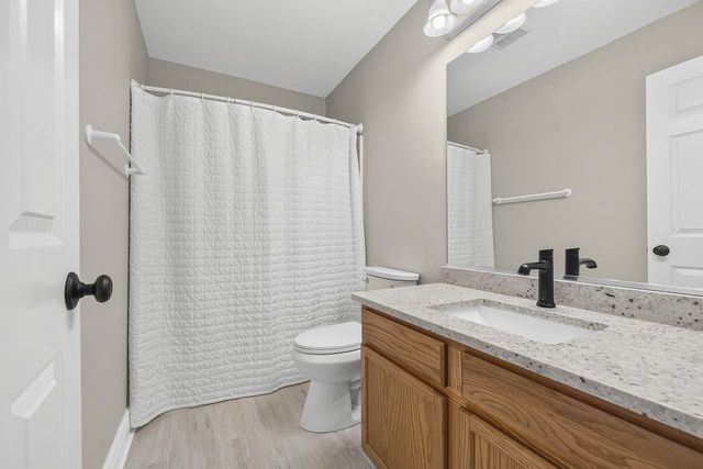 996 Timber Lake Drive, Antioch, IL 60002