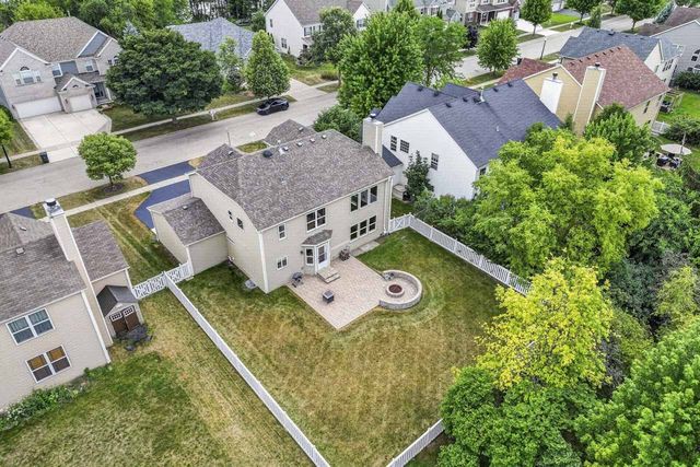 996 Timber Lake Drive, Antioch, IL 60002