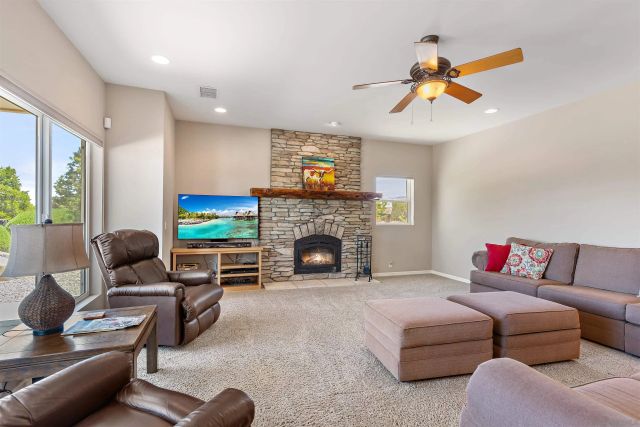 43700 Sunshine Circle, Aguanga, CA 92536