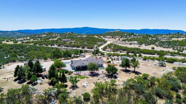 43700 Sunshine Circle, Aguanga, CA 92536