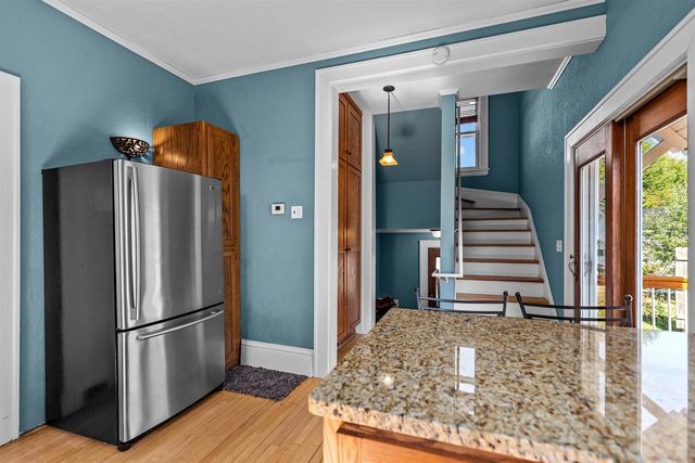 306 W WISCONSIN AVENUE, Kaukauna, WI 54130