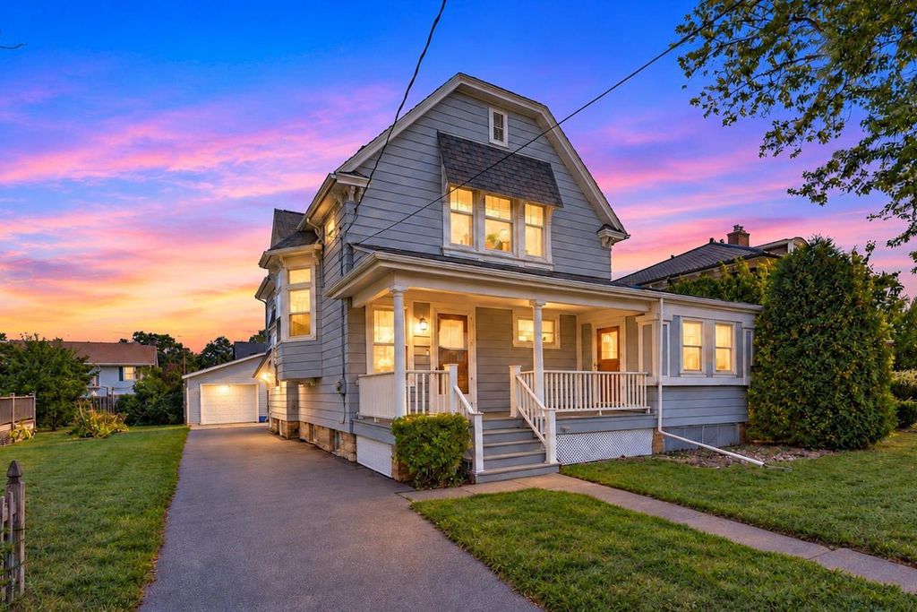 306 W WISCONSIN AVENUE, Kaukauna, WI 54130