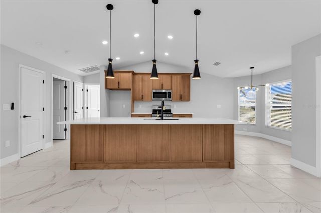 2247 HAMBURG LANE, Punta Gorda, FL 33983