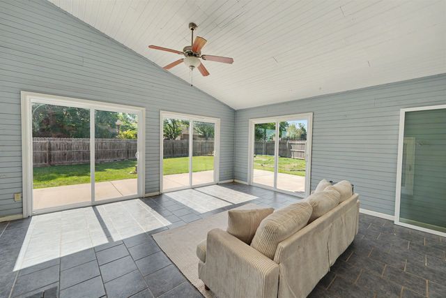 837 Golfview Ct., Salina, KS 67401