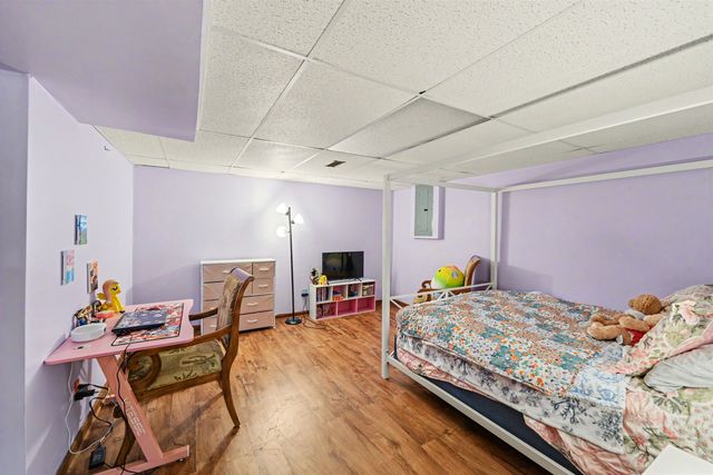 837 Golfview Ct., Salina, KS 67401