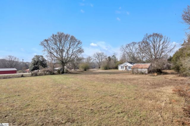 2301 Sj Workman Highway, Woodruff, SC 29388