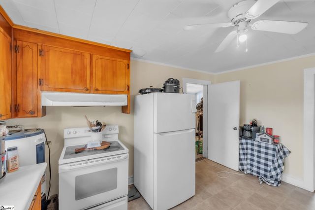 2301 Sj Workman Highway, Woodruff, SC 29388