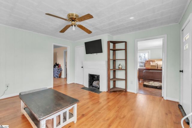 2301 Sj Workman Highway, Woodruff, SC 29388