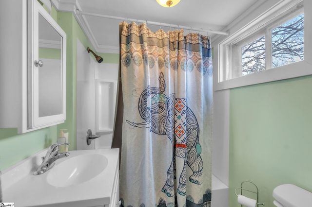 2301 Sj Workman Highway, Woodruff, SC 29388