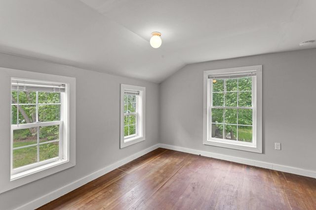 111 Manchester Street, Nashua, NH 03064
