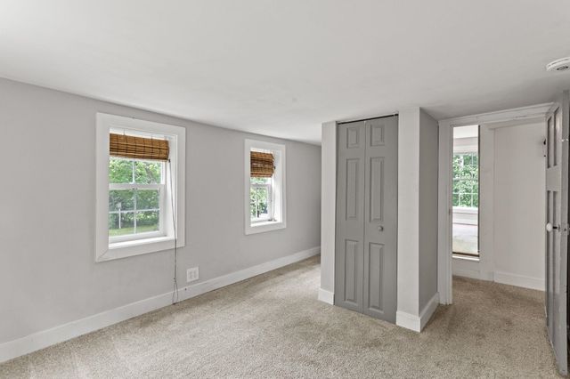 111 Manchester Street, Nashua, NH 03064