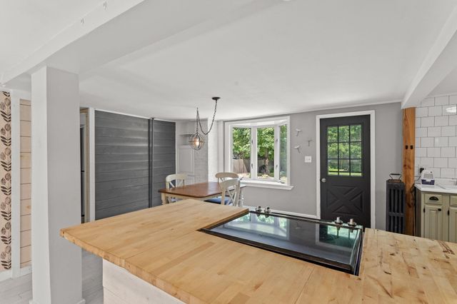 111 Manchester Street, Nashua, NH 03064