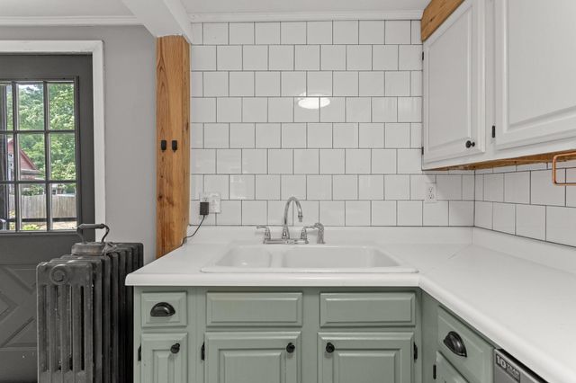 111 Manchester Street, Nashua, NH 03064