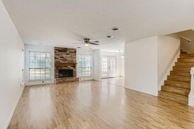 19527 Enchanted Oaks Drive, Spring, TX 77388
