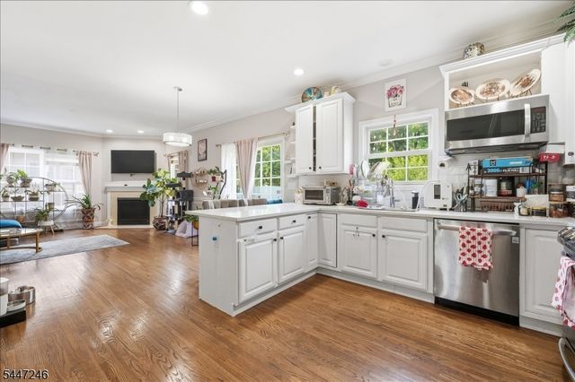 5 Old Bridge Rd, Cedar Grove Twp., NJ 07009