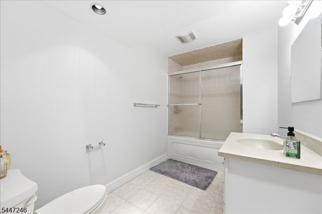 5 Old Bridge Rd, Cedar Grove Twp., NJ 07009
