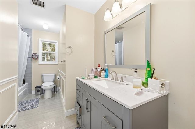 5 Old Bridge Rd, Cedar Grove Twp., NJ 07009