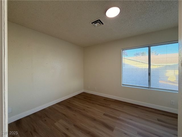 7006 Cheerful Circle, Las Vegas, NV 89147