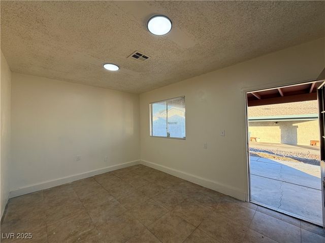 7006 Cheerful Circle, Las Vegas, NV 89147