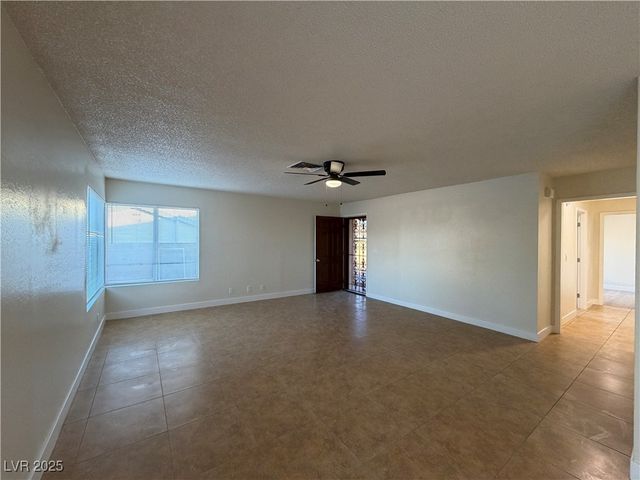 7006 Cheerful Circle, Las Vegas, NV 89147