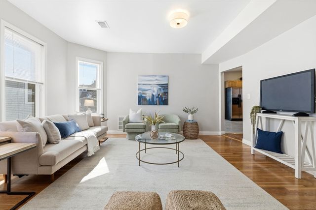 23 Trident Ave 1, Winthrop, MA 02152