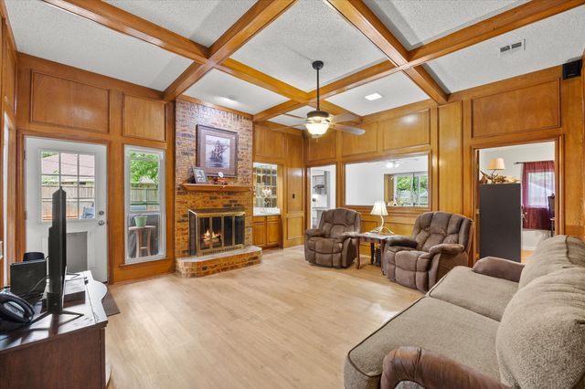 4017 Cherryhill Court, Arlington, TX 76016