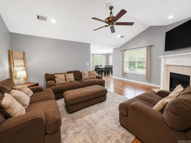 1411 Crepe Myrtle, Jonesboro, AR 72405