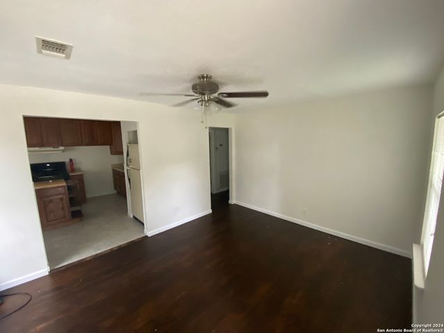 209 REDROCK DR, San Antonio, TX 78213