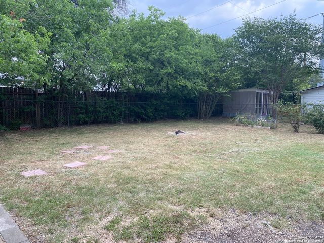 209 REDROCK DR, San Antonio, TX 78213