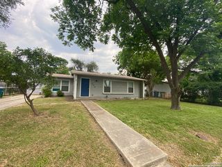 209 REDROCK DR, San Antonio, TX 78213