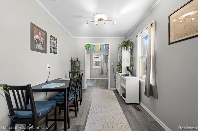 37205 Bendix Street, Wayne, MI 48184