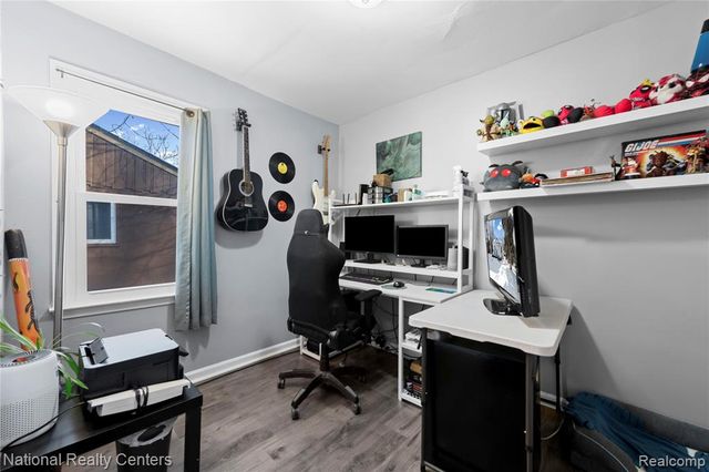 37205 Bendix Street, Wayne, MI 48184