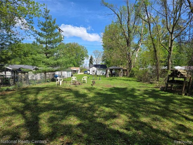 37205 Bendix Street, Wayne, MI 48184