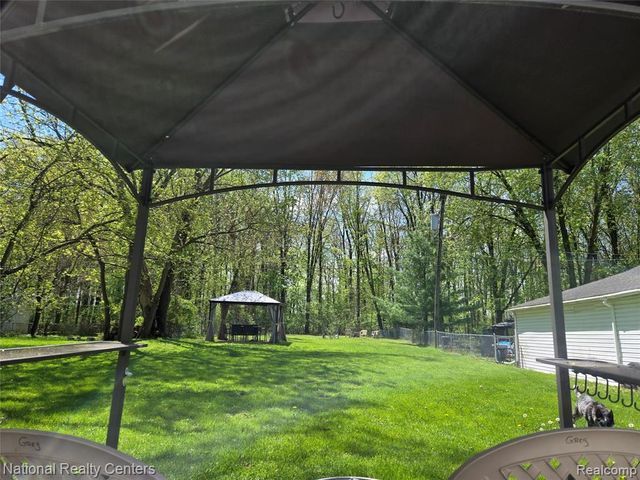 37205 Bendix Street, Wayne, MI 48184