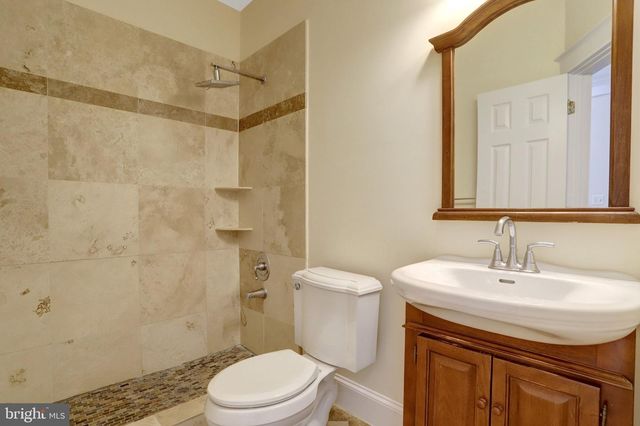 639 23RD ST S, Arlington, VA 22202