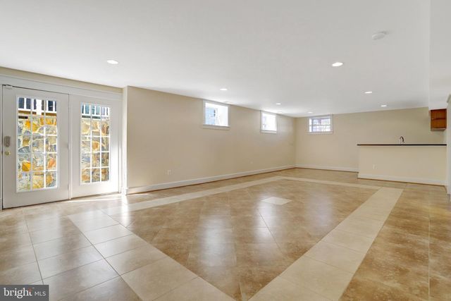 639 23RD ST S, Arlington, VA 22202