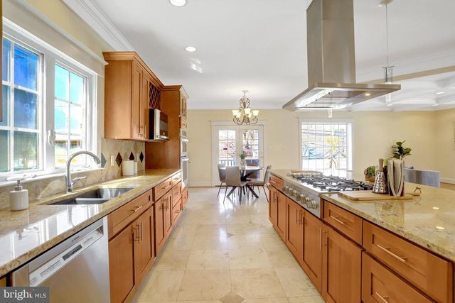 639 23RD ST S, Arlington, VA 22202