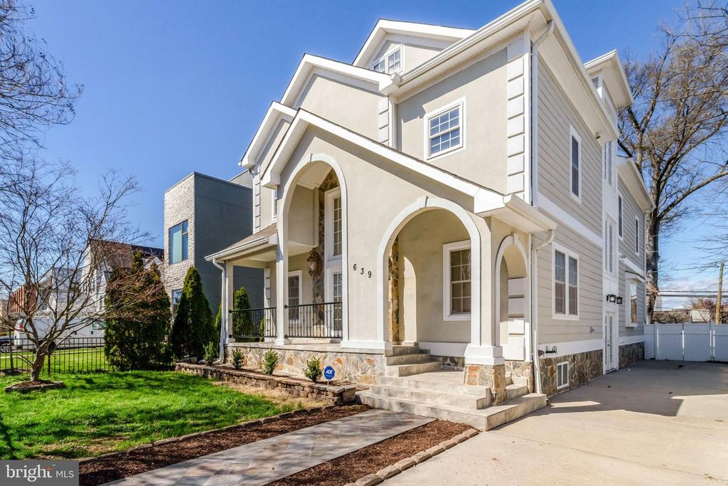 639 23RD ST S, Arlington, VA 22202