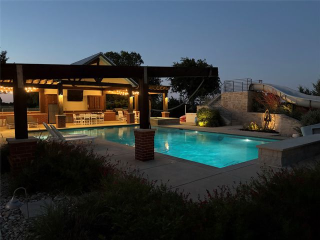 5217 W Fm 922, Valley View, TX 76272