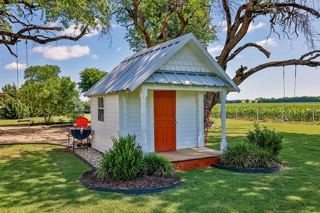 5217 W Fm 922, Valley View, TX 76272