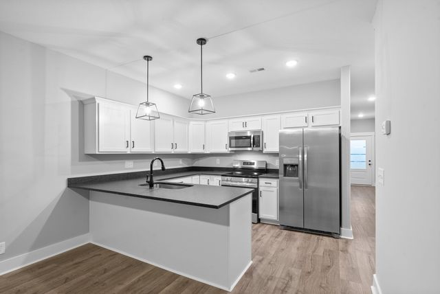 111 Hickory Grove Blvd Apt B2, Clarksville, TN 37040