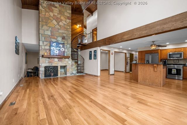 2067 Smith Road, Charleston, WV 25314