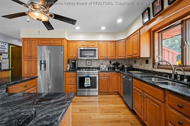 2067 Smith Road, Charleston, WV 25314