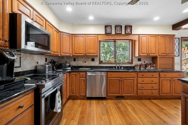 2067 Smith Road, Charleston, WV 25314