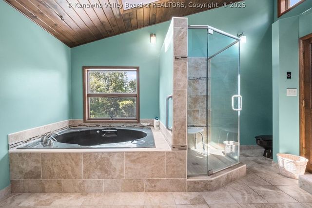 2067 Smith Road, Charleston, WV 25314
