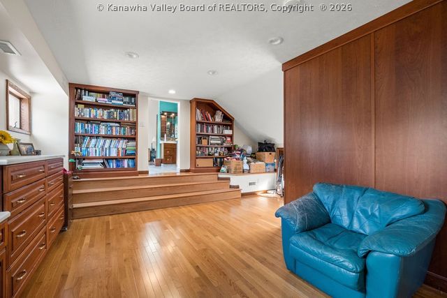 2067 Smith Road, Charleston, WV 25314