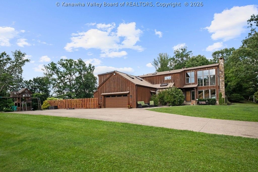 2067 Smith Road, Charleston, WV 25314