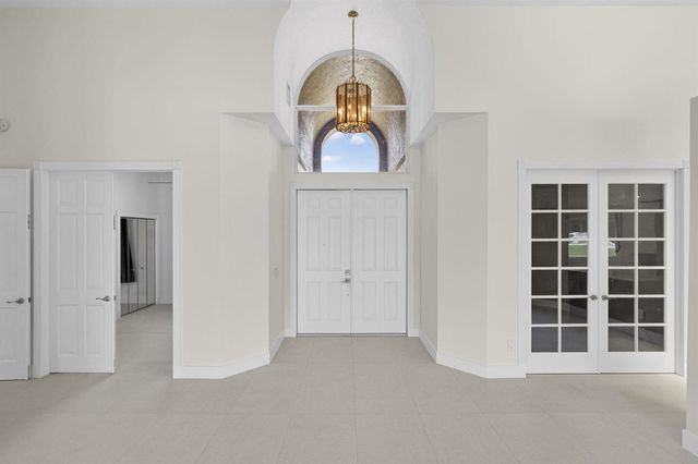 8030 Woodsmuir Drive, Palm Beach Gardens, FL 33412